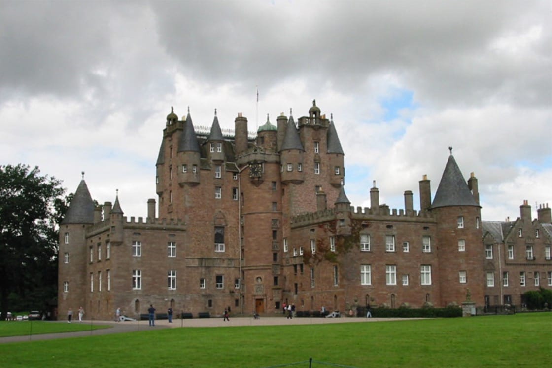 Glamis Castle. Photo credit: Creative Commons.