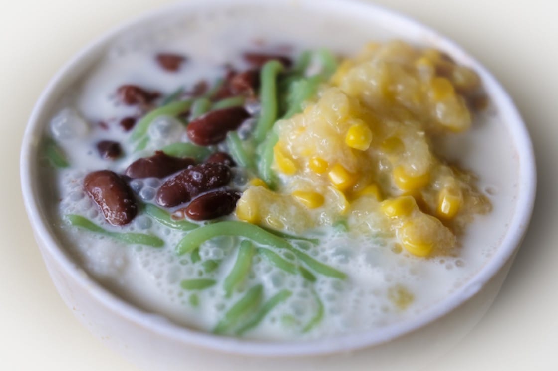 Chendol, one of Singapore's most popular desserts.