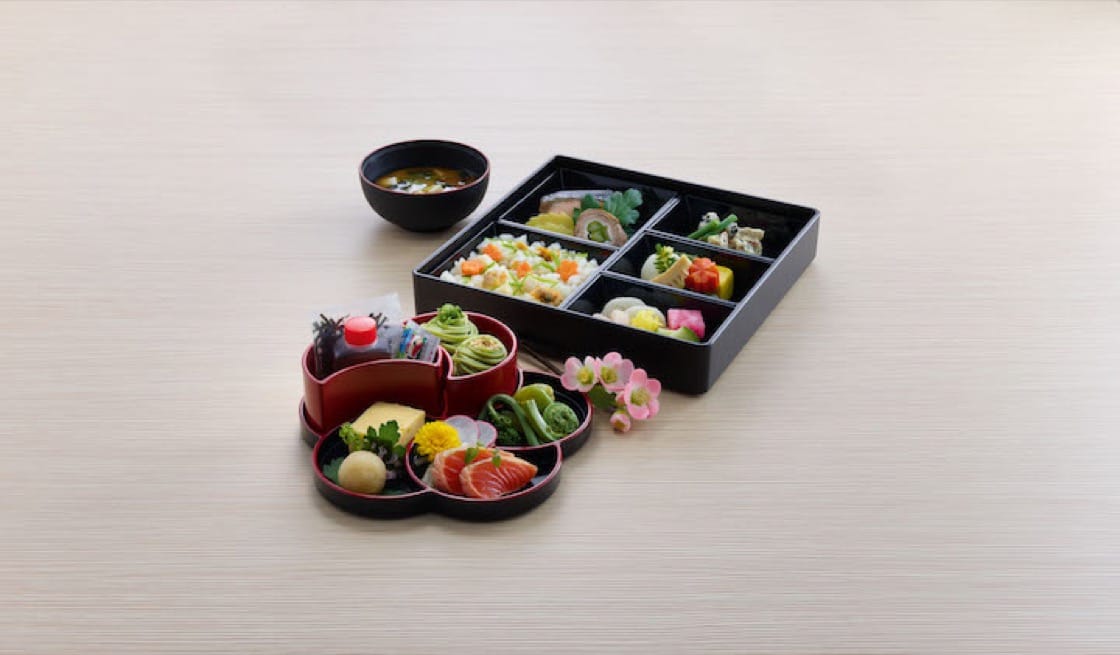 A peek into Kaiseki master Yoshihiro Murata’s first-class menu for Singapore Airlines