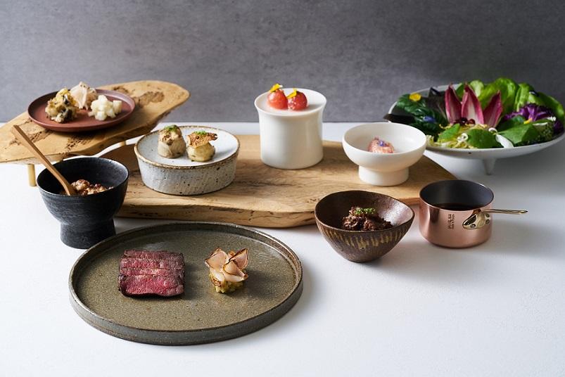 Main Dish: Korean beef aged in rice yeast and seasonal greens ⓒl’impression