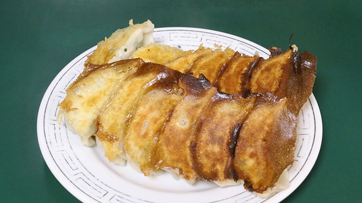 Pan-fried gyoza  © Michelin