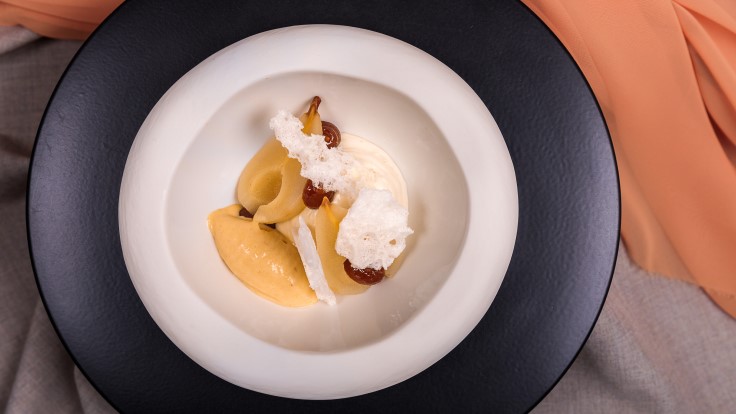 William pear poached in Riesling