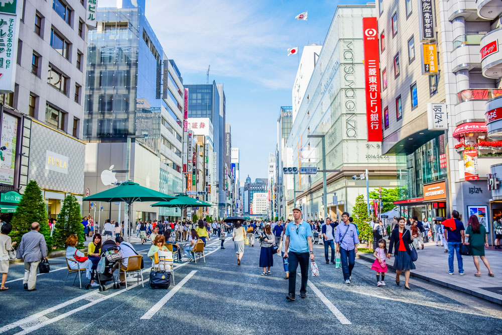 The Chuo-dori central street transforms into a pedestrian paradise ⒸParrySuwanitch