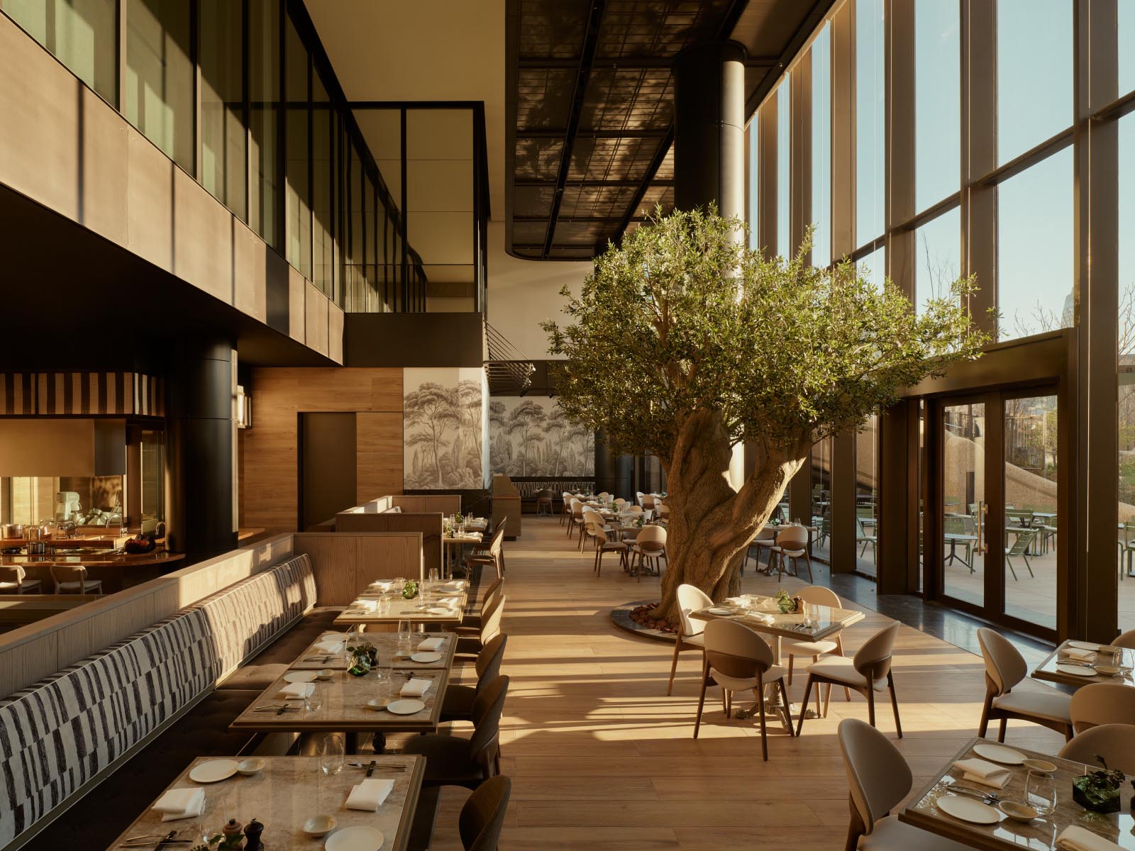 Janu Tokyo, the flagship sister brand to Aman, pairs modern luxury with eight dining venues and one of the city’s largest wellness spaces.