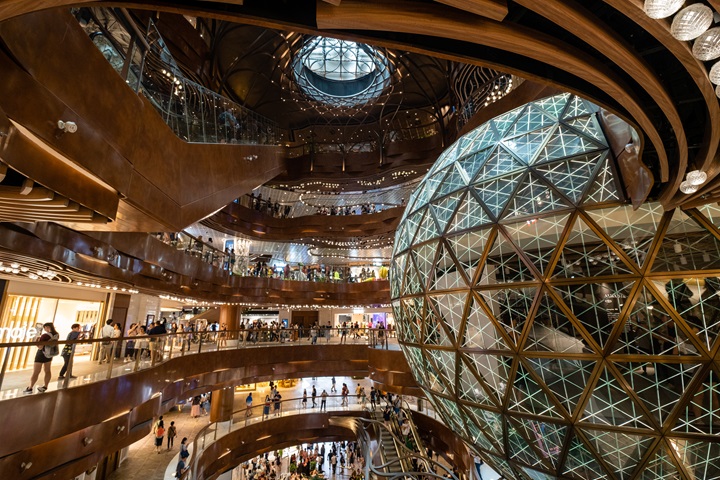 K11 Musea’s dramatically sculpted spaces provides respite from the unrelenting summer heat.