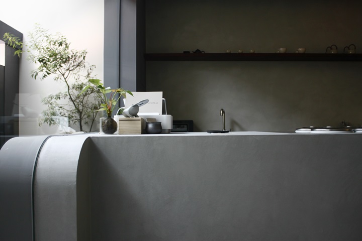 With minimal foot traffic, MINIMAL might initially seem like a boutique tea house at the first sight. (© MINIMAL)