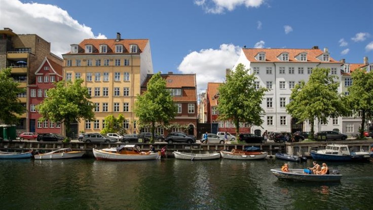 Christianshavn, a canal district known for its colourful townhouses. © mychadre77/iStock