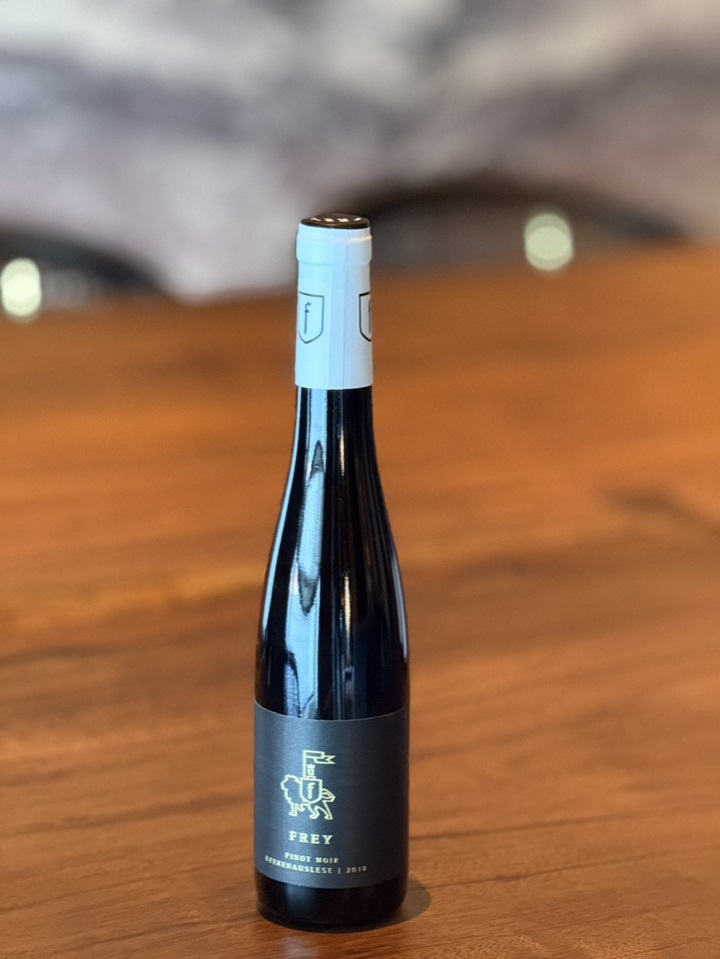 2018 Weingut Frey Pinot Noir Beerenauslese, Rheinhessen, Germany 德國芙蕾酒莊黑皮諾逐粒精選貴腐酒2018.jpg
